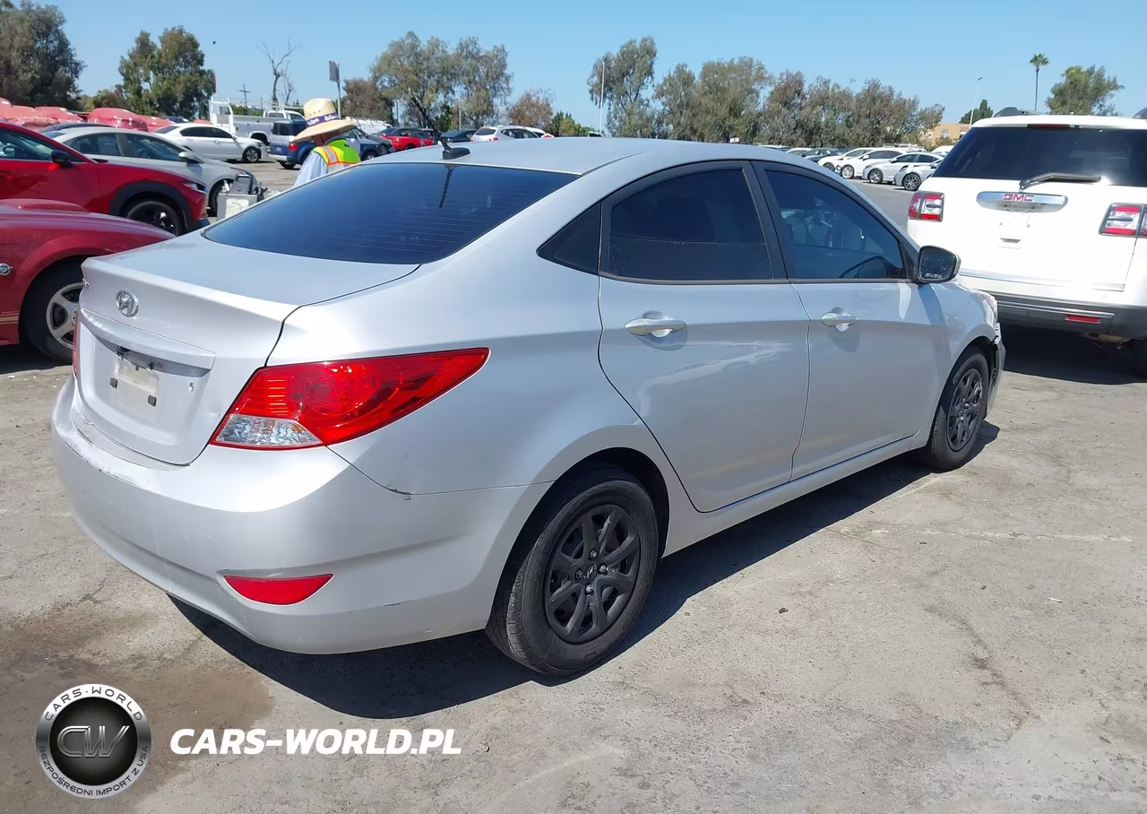 2012 Hyundai Accent Gls VIN:KMHCT4AE3CU143314 - 4