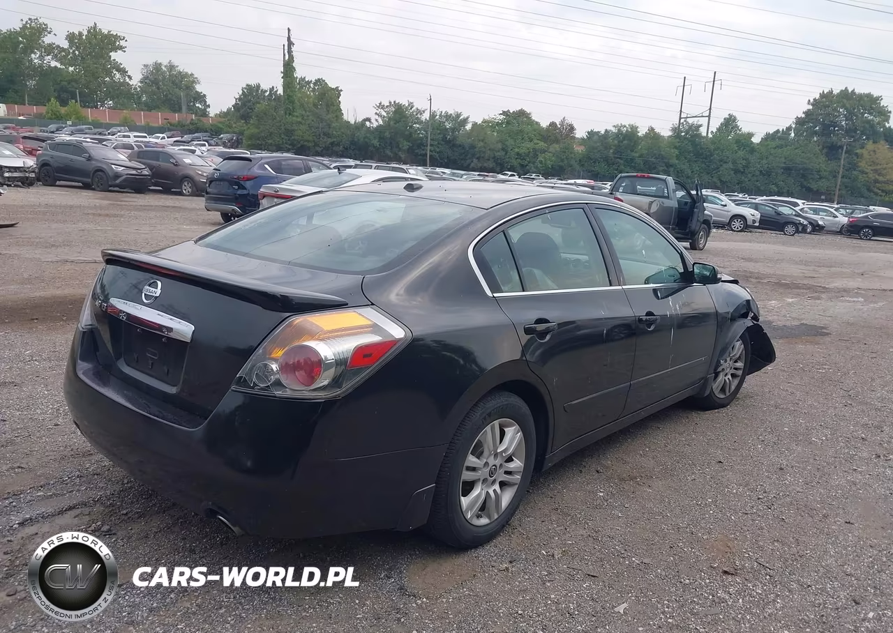 2011 Nissan Altima 2.5 S VIN:1N4AL2AP1BN407341 - 4