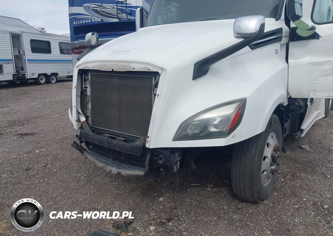 2020 Freightliner Cascadia 126 Semi Truck VIN:3AKJHHDR2LSKW4373 - 11