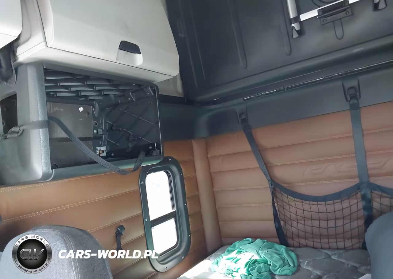 2020 Freightliner Cascadia 126 Semi Truck VIN:3AKJHHDR2LSKW4373 - 14