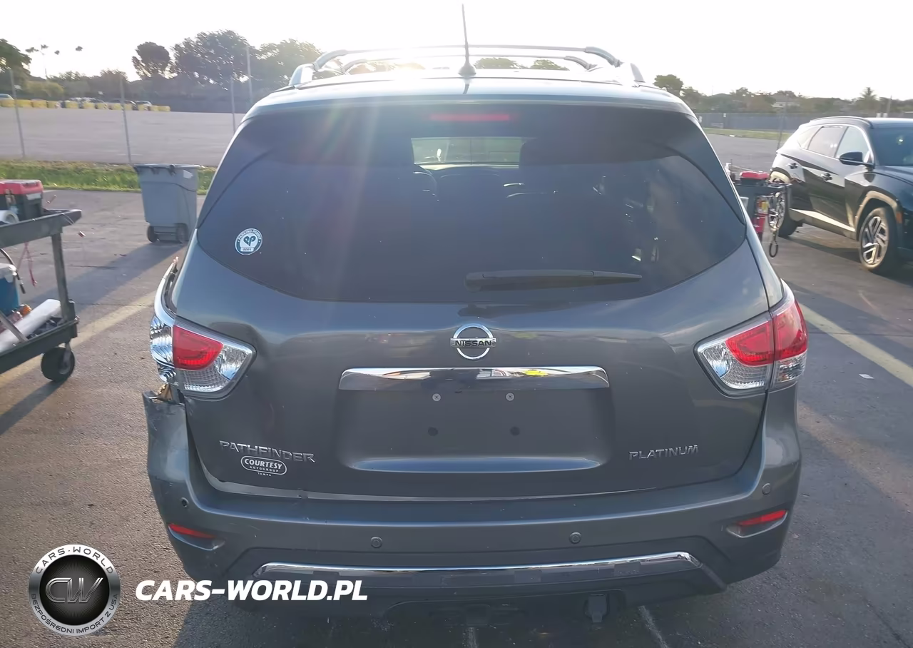 2015 Nissan Pathfinder Platinum VIN:5N1AR2MN0FC691108 - 16