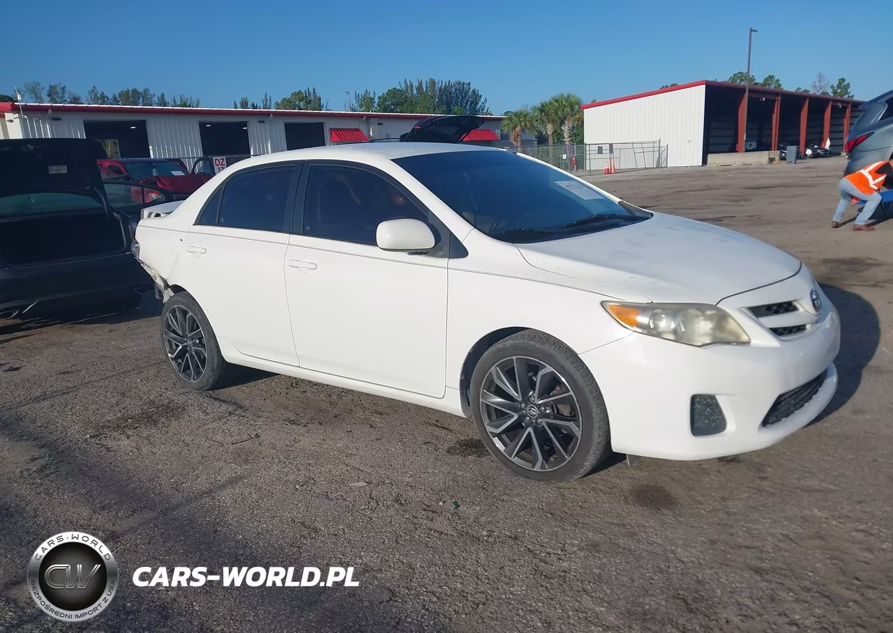 2011 Toyota Corolla Le – zdjęcie 1 z 11