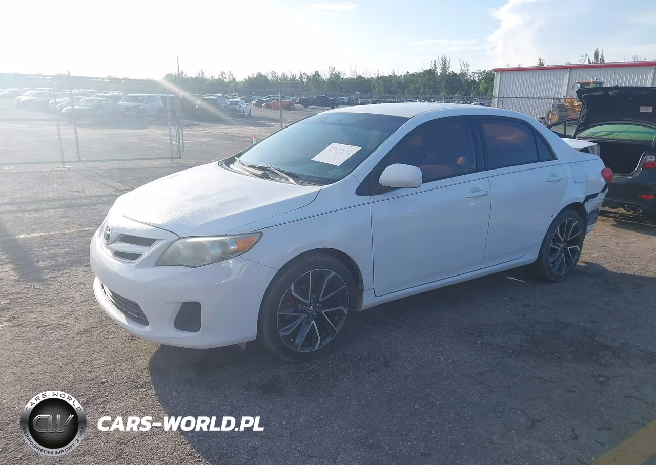 2011 Toyota Corolla Le VIN:2T1BU4EE4BC735954 - 2