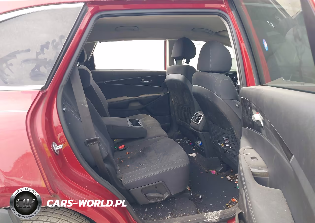 2018 Kia Sorento 2.4L Lx VIN:5XYPG4A35JG398067 - 8