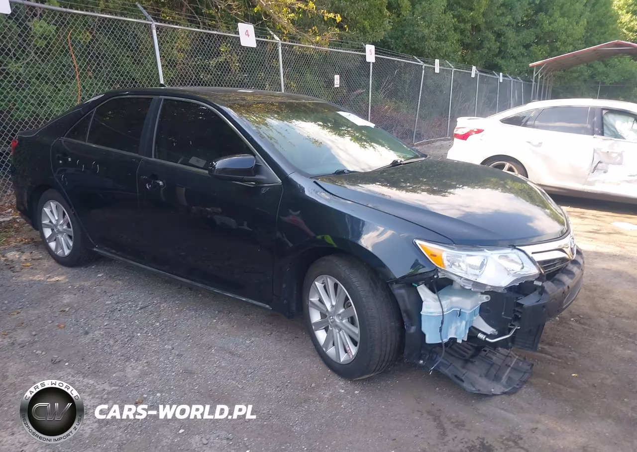 2013 Toyota Camry Xle V6 – zdjęcie 1 z 18