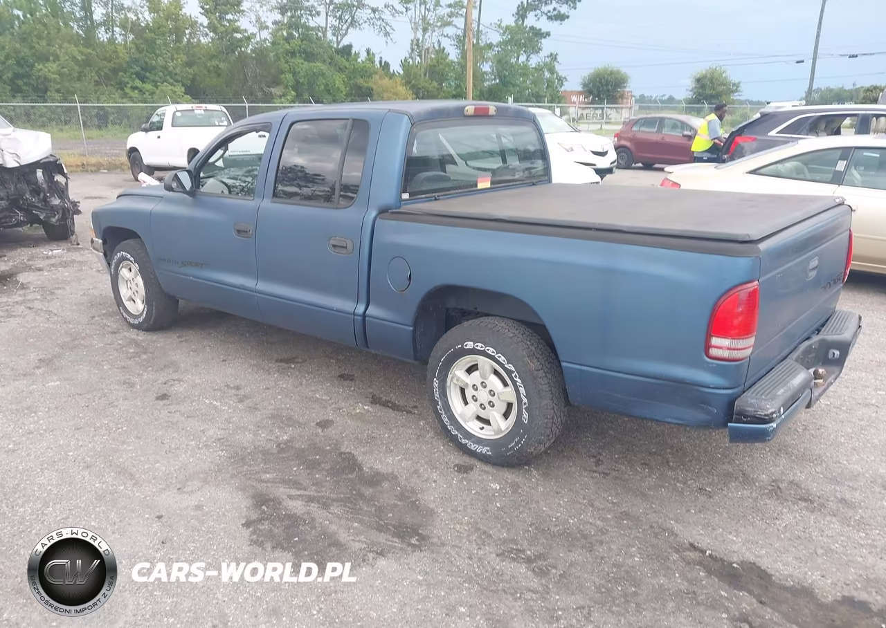 2002 Dodge Dakota Sport VIN:1B7HL38X12S651397 - 3