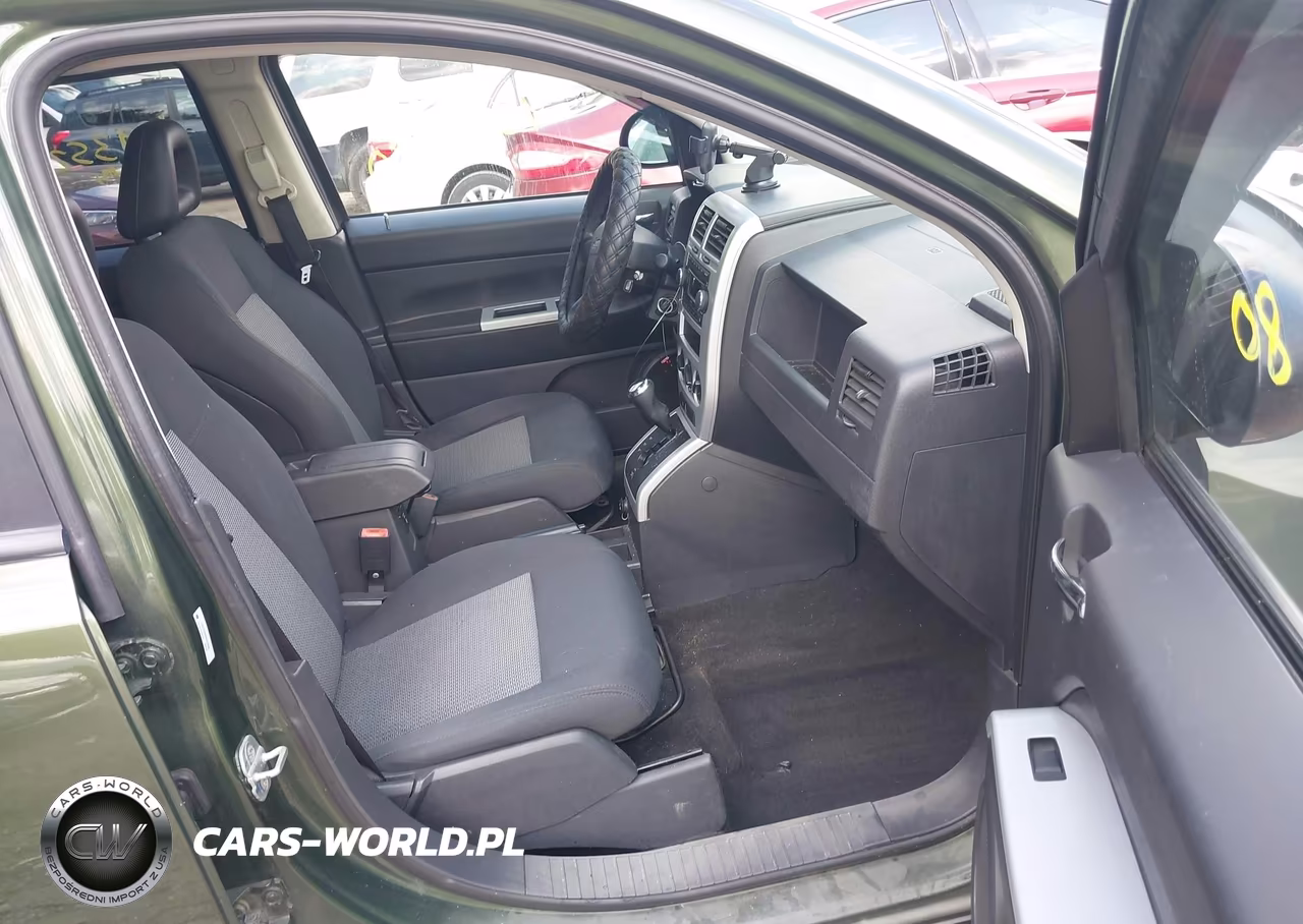 2008 Jeep Compass Sport VIN:1J8FF47W98D516090 - 5