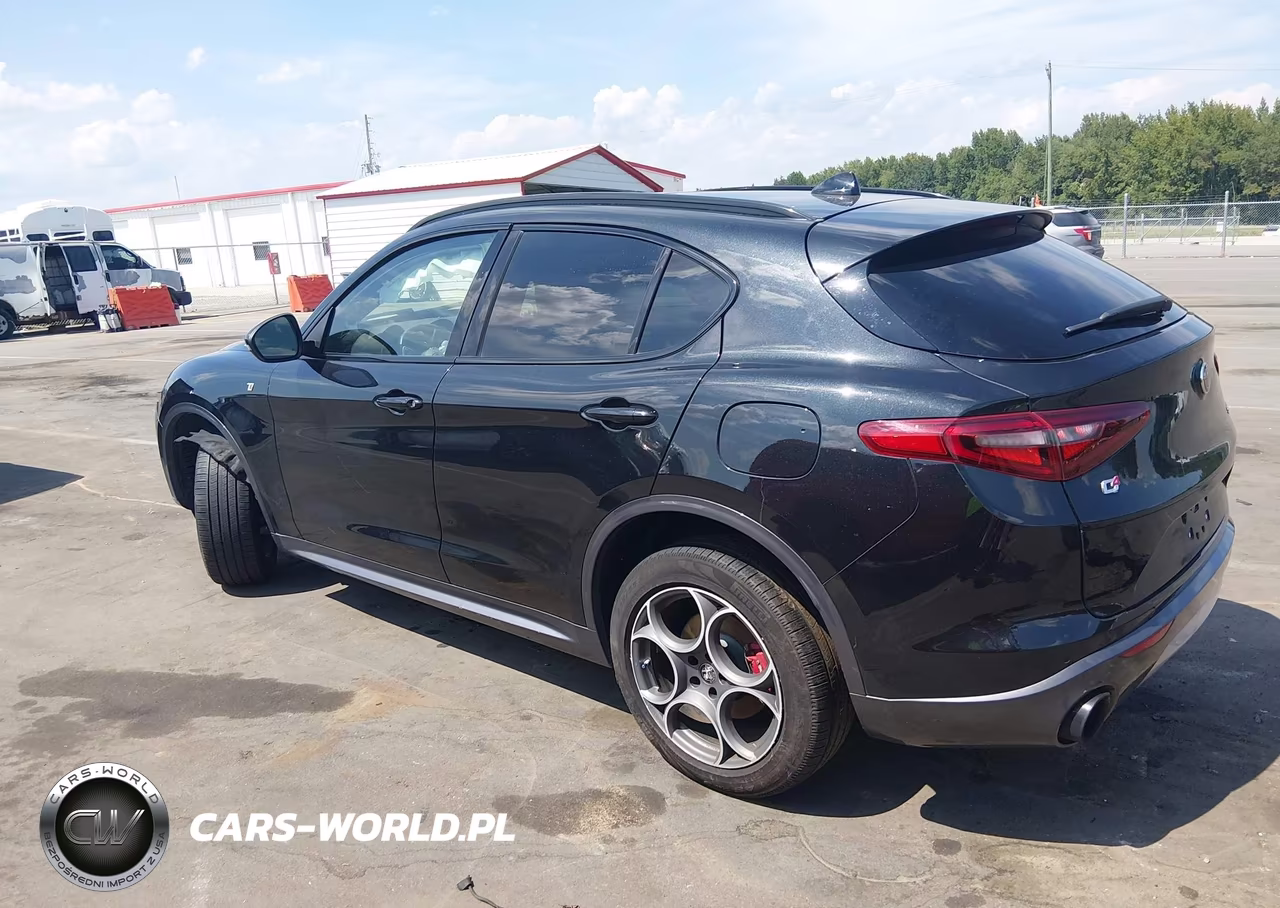 2023 Alfa Romeo Stelvio Ti Awd VIN:ZASPAKBN0P7D52844 - 3