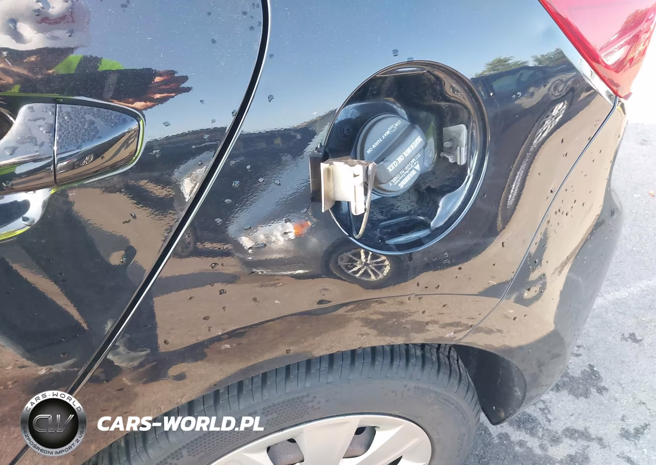 2018 Kia Rio S VIN:3KPA25AB0JE085507 - 17