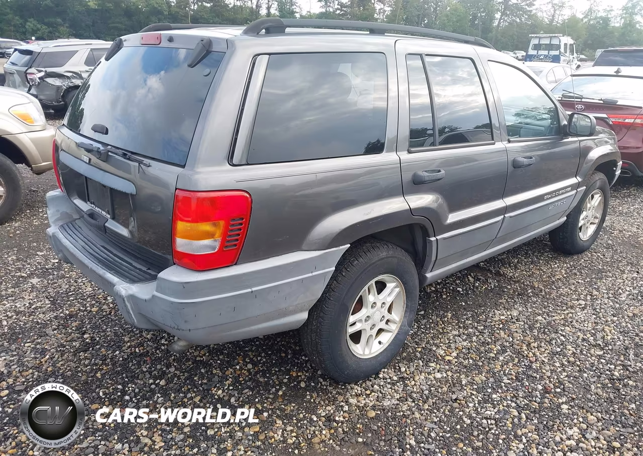 2002 Jeep Grand Cherokee Laredo VIN:1J4GW48S12C124073 - 4