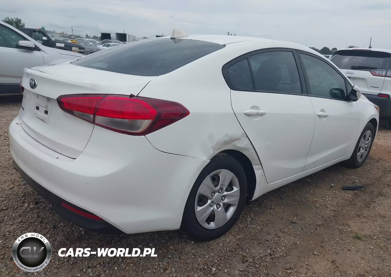 2017 Kia Forte Lx VIN:3KPFK4A78HE010253 - 4