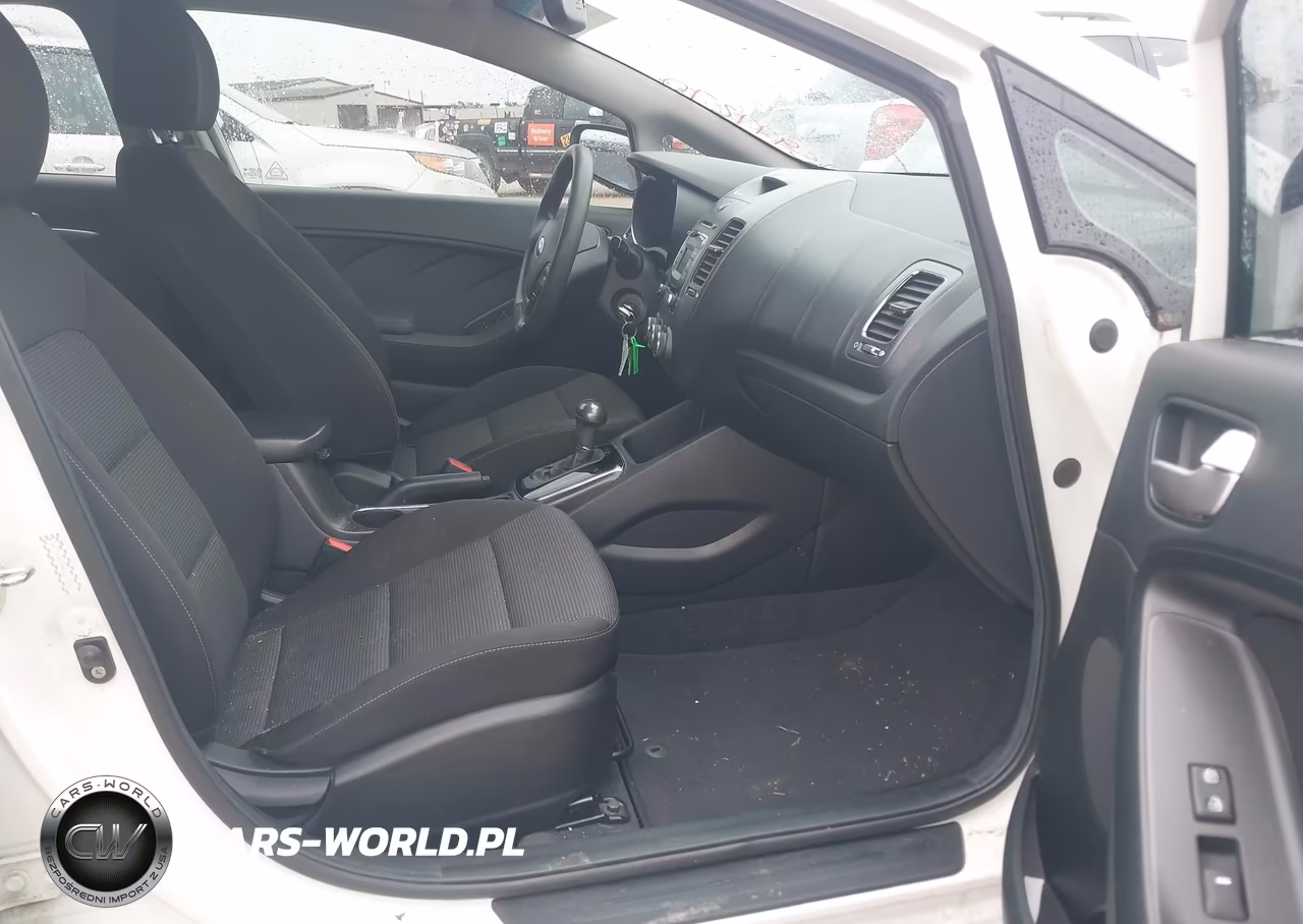 2017 Kia Forte Lx VIN:3KPFK4A78HE010253 - 5