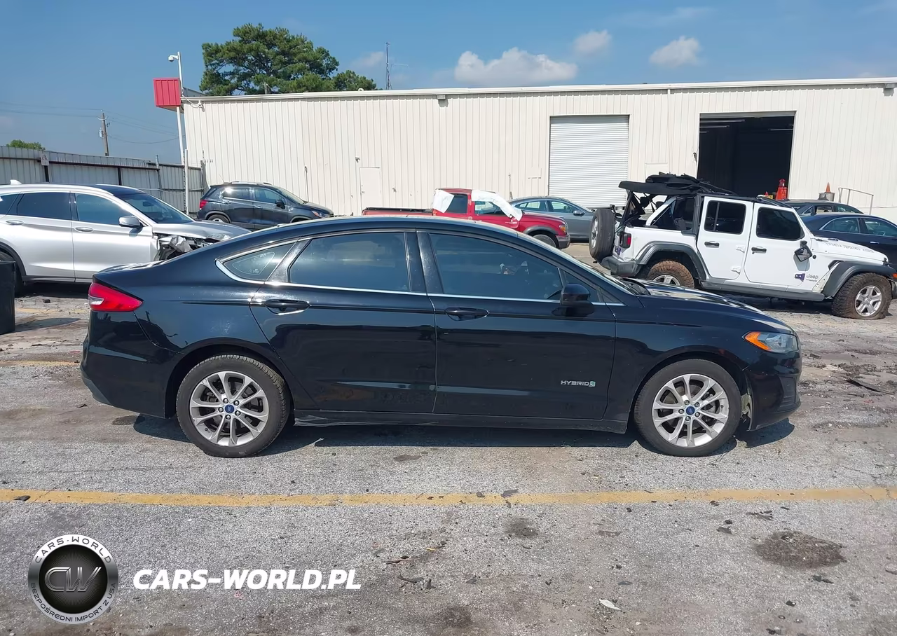 2019 Ford Fusion Hybrid Se VIN:3FA6P0LU1KR109208 - 13
