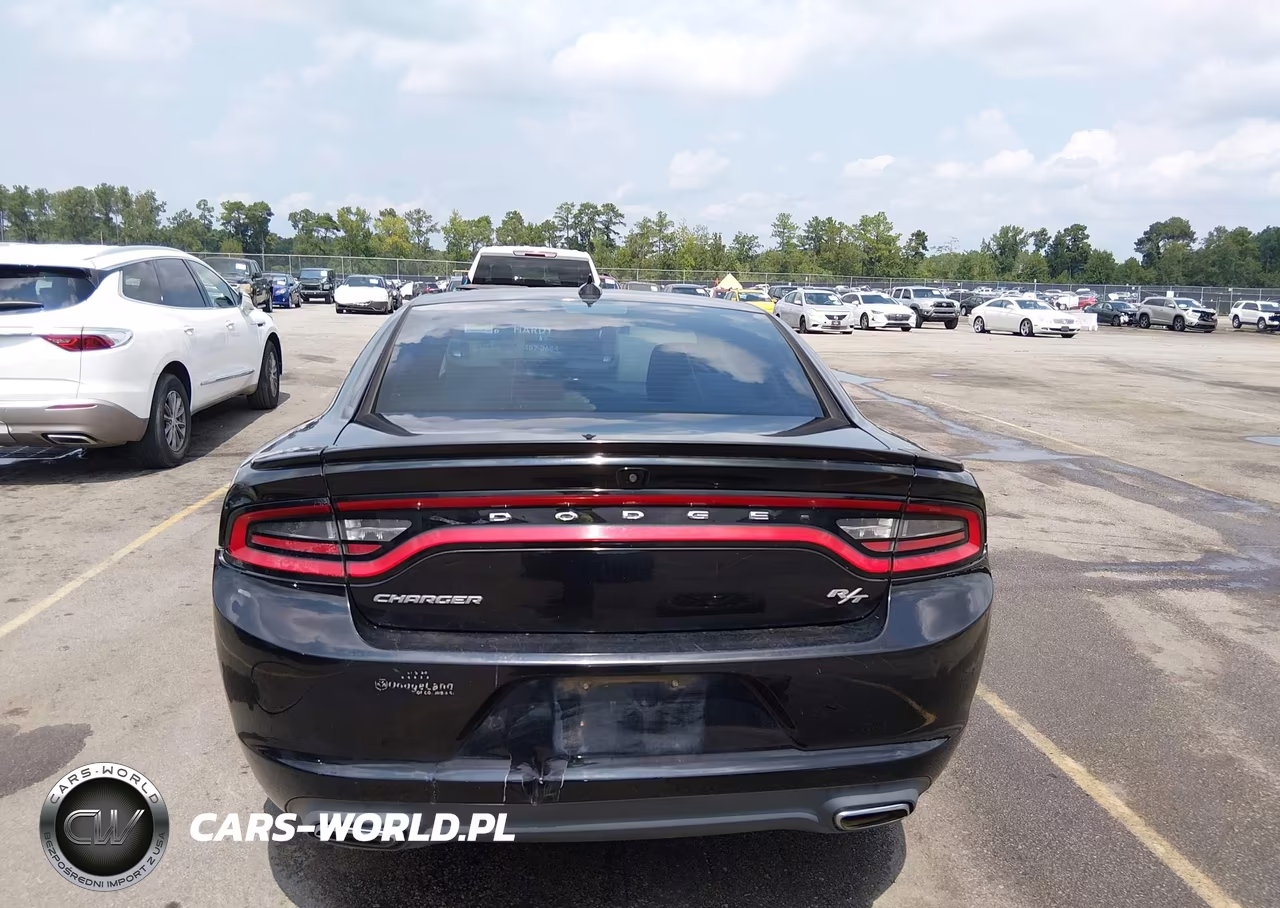 2016 Dodge Charger R-T VIN:2C3CDXCTXGH251165 - 17