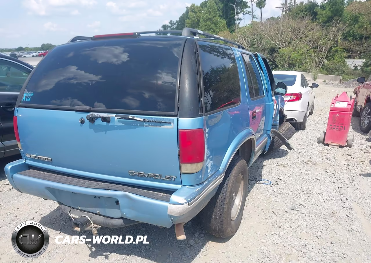 1997 Chevrolet Blazer Ls VIN:1GNCS13W0V2168933 - 4