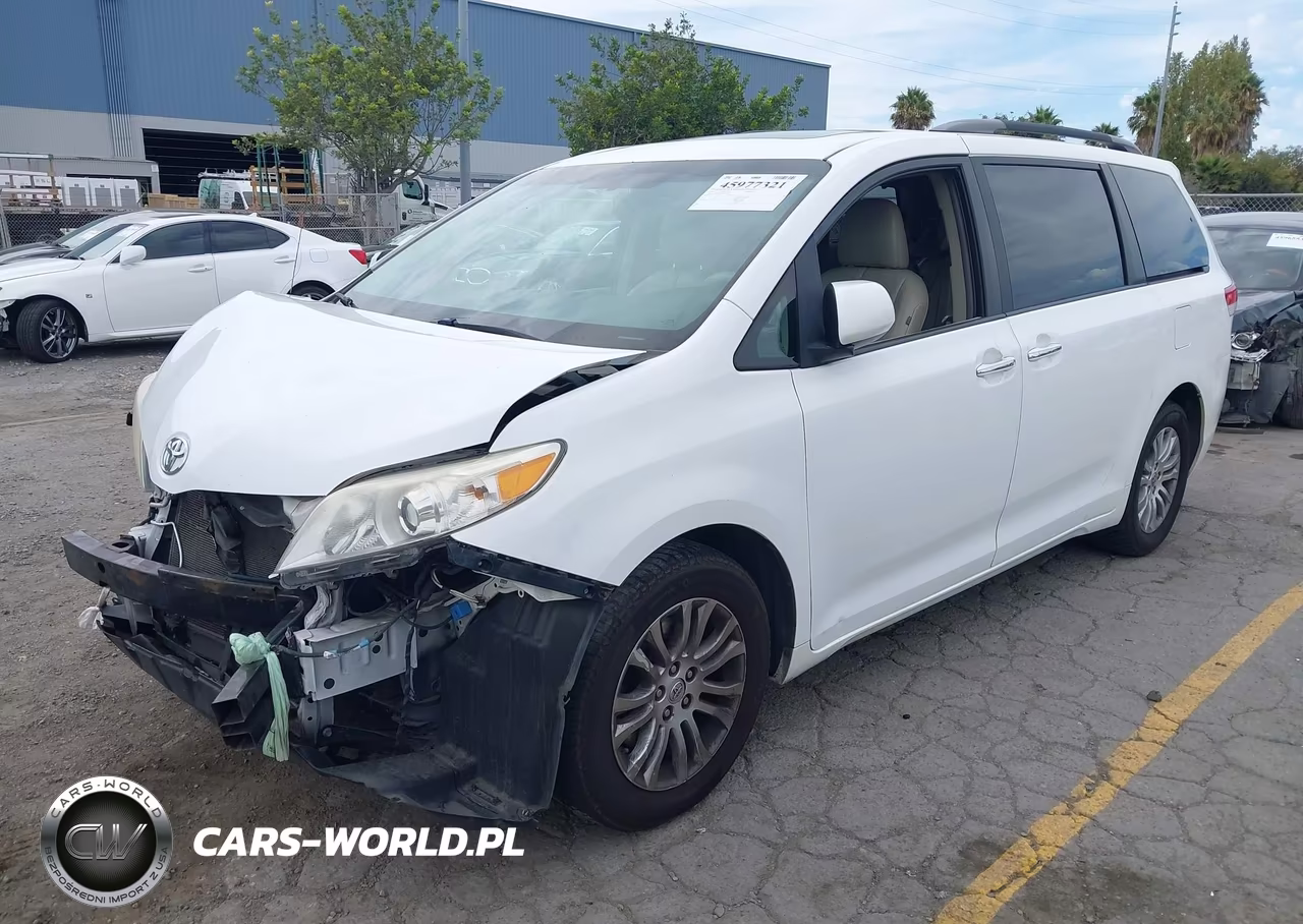 2014 Toyota Sienna Xle V6 8 Passenger VIN:5TDYK3DC6ES452672 - 2