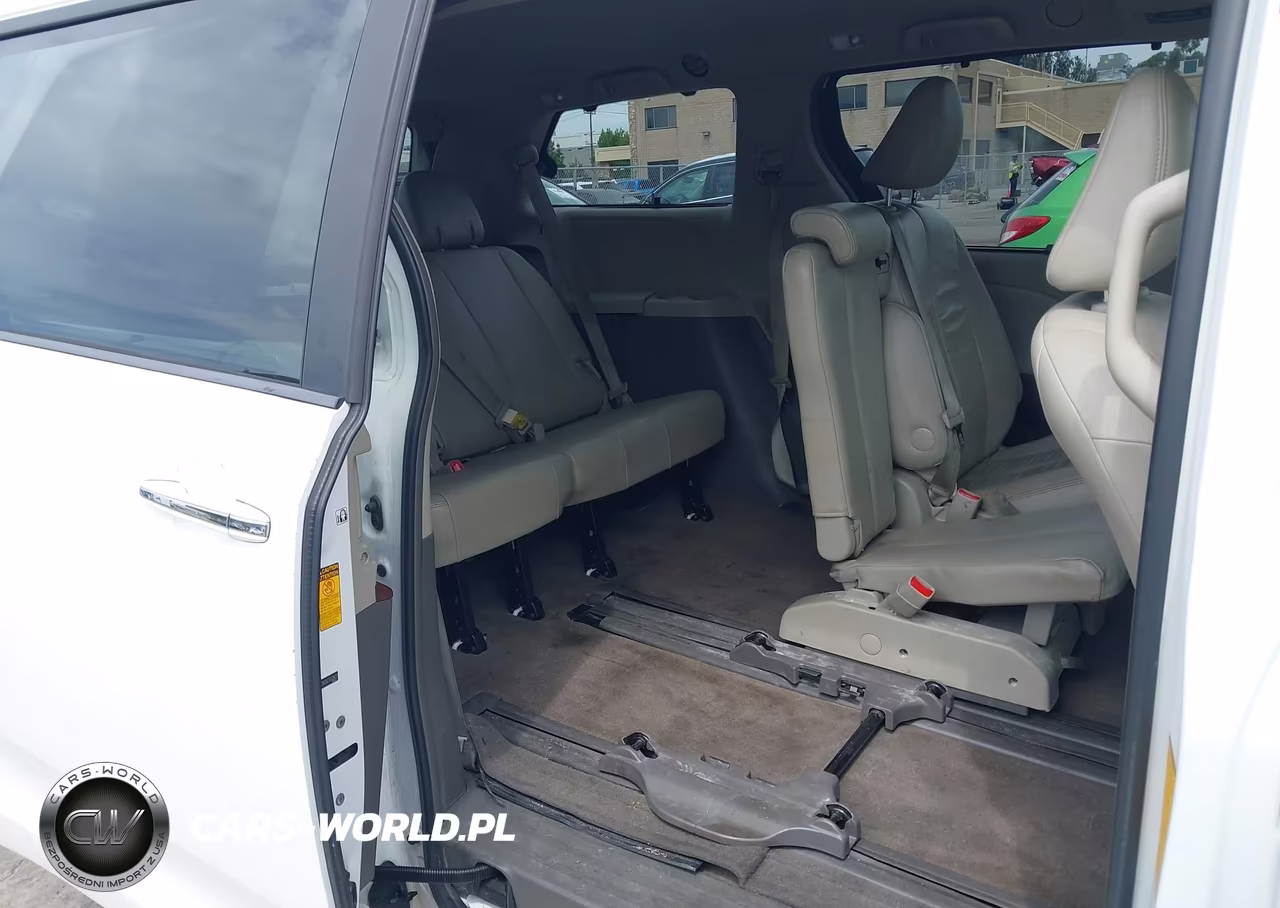 2014 Toyota Sienna Xle V6 8 Passenger VIN:5TDYK3DC6ES452672 - 8