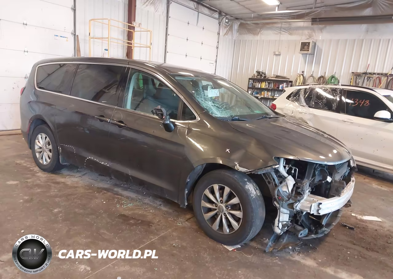 2017 Chrysler Pacifica Touring
