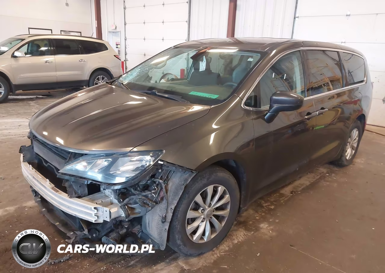 2017 Chrysler Pacifica Touring VIN:2C4RC1DG3HR532081 - 2