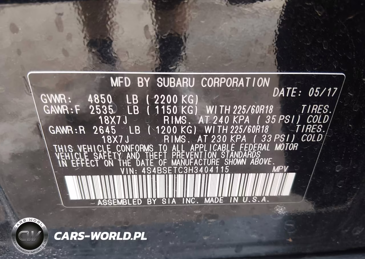 2017 Subaru Outback 3.6R Touring VIN:4S4BSETC3H3404115 - 9