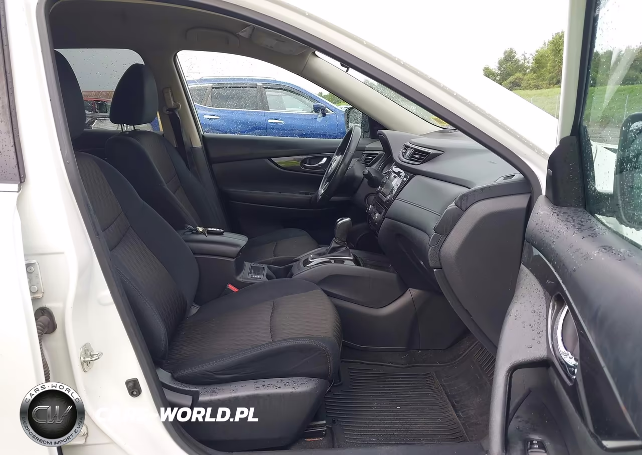 2017 Nissan Rogue Sv VIN:5N1AT2MV8HC886877 - 5