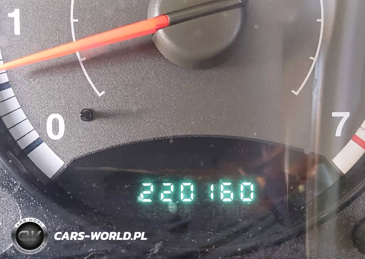 JEEP LIBERTY RE VIN:1J4GL38K15W638835 - 16