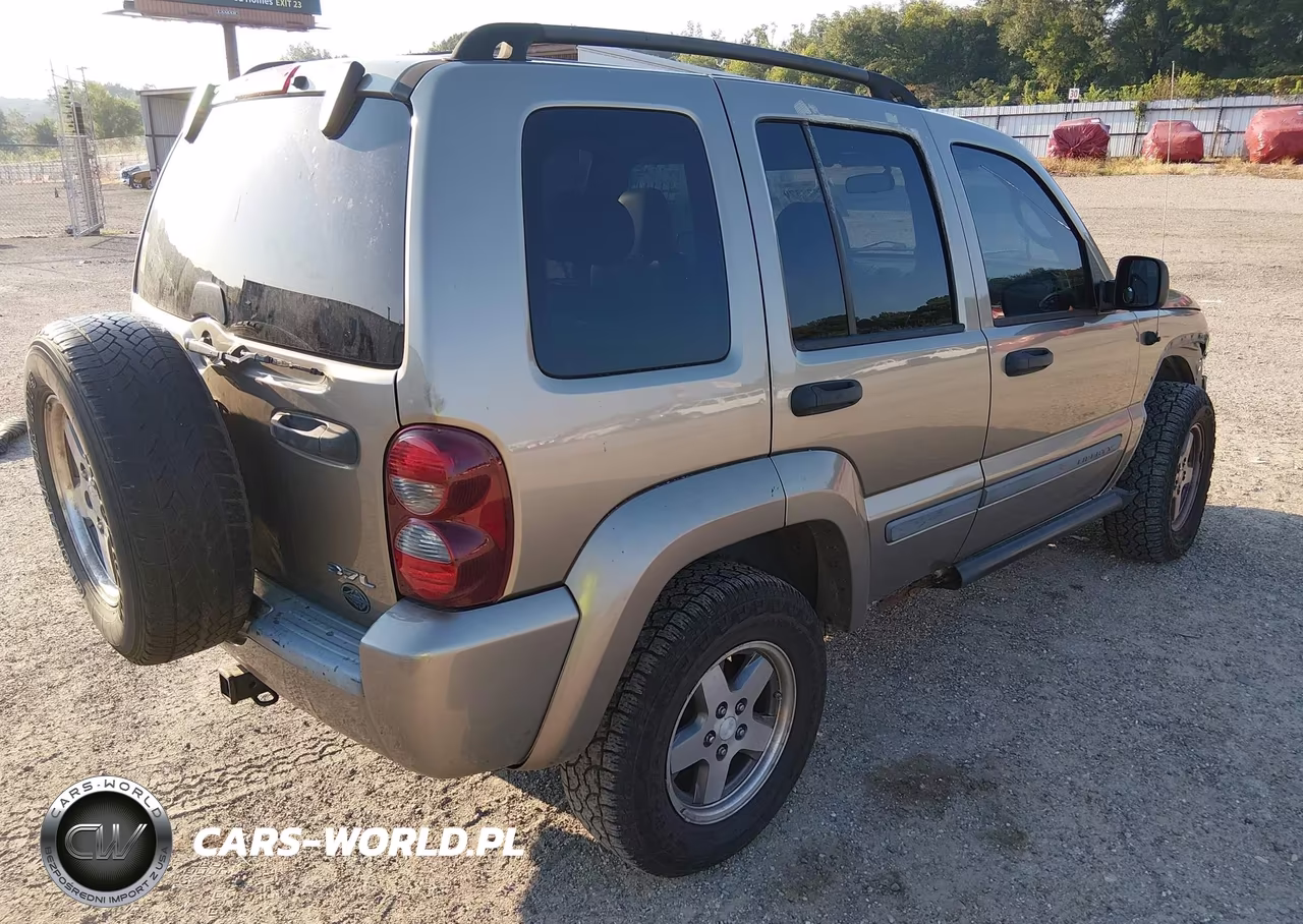 JEEP LIBERTY RE VIN:1J4GL38K15W638835 - 4