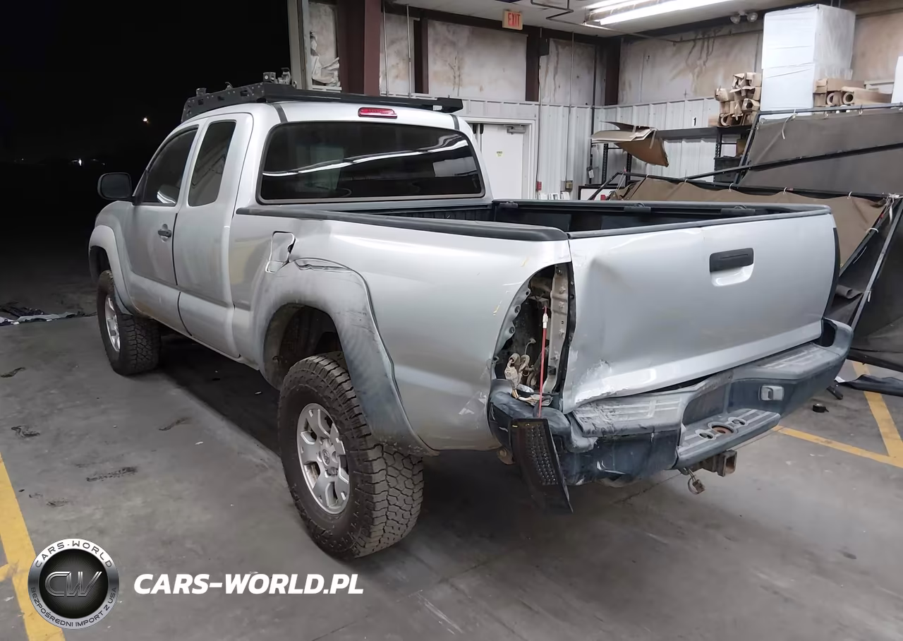 2005 Toyota Tacoma VIN:5TEUX42N65Z127789 - 3