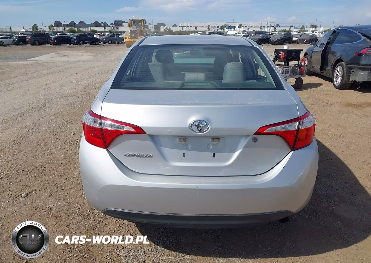 2015 Toyota Corolla L VIN:5YFBURHE9FP307764 - 16