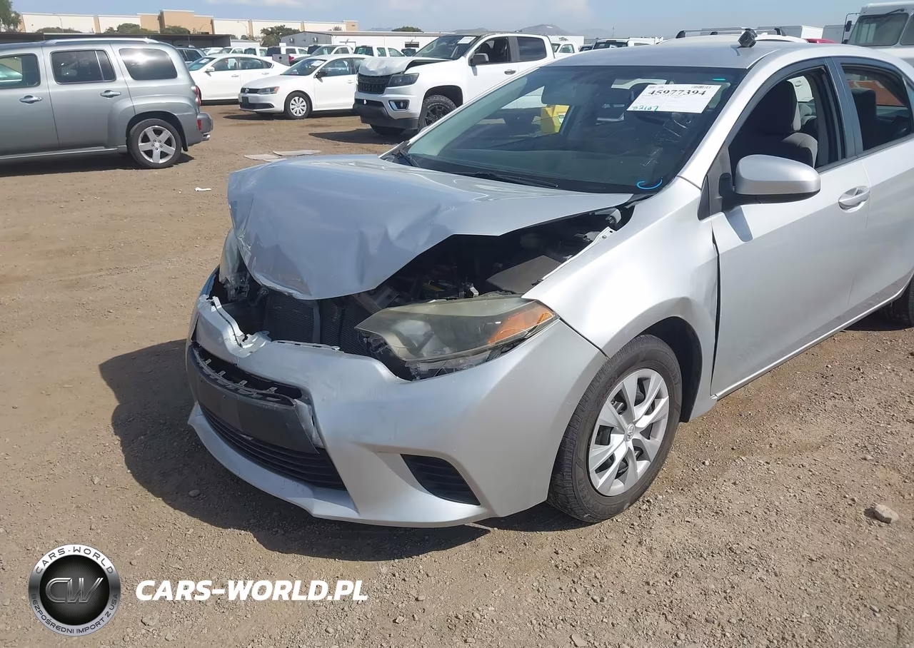 2015 Toyota Corolla L VIN:5YFBURHE9FP307764 - 18