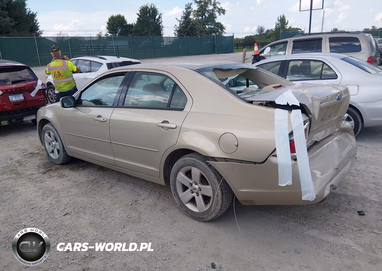 2007 Ford Fusion Se VIN:3FAHP07157R123709 - 3