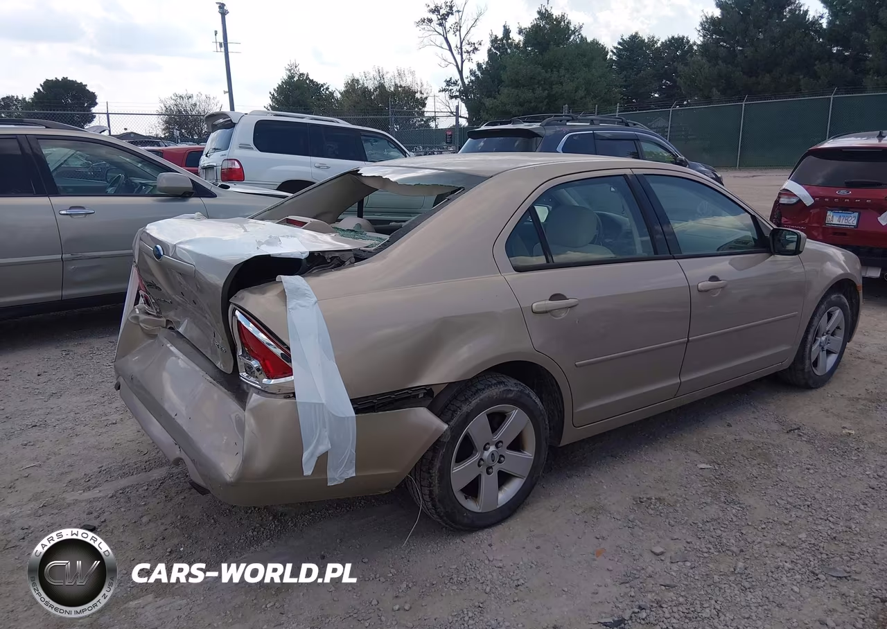 2007 Ford Fusion Se VIN:3FAHP07157R123709 - 4