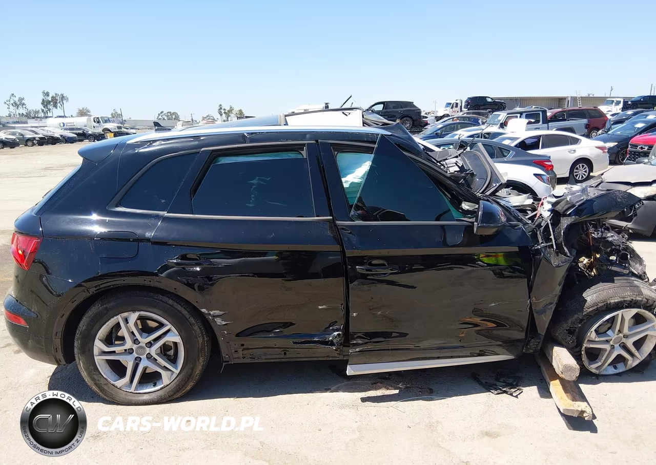 2018 Audi Q5 2.0T Premium-2.0T Tech Premium VIN:WA1ANAFY0J2221638 - 12
