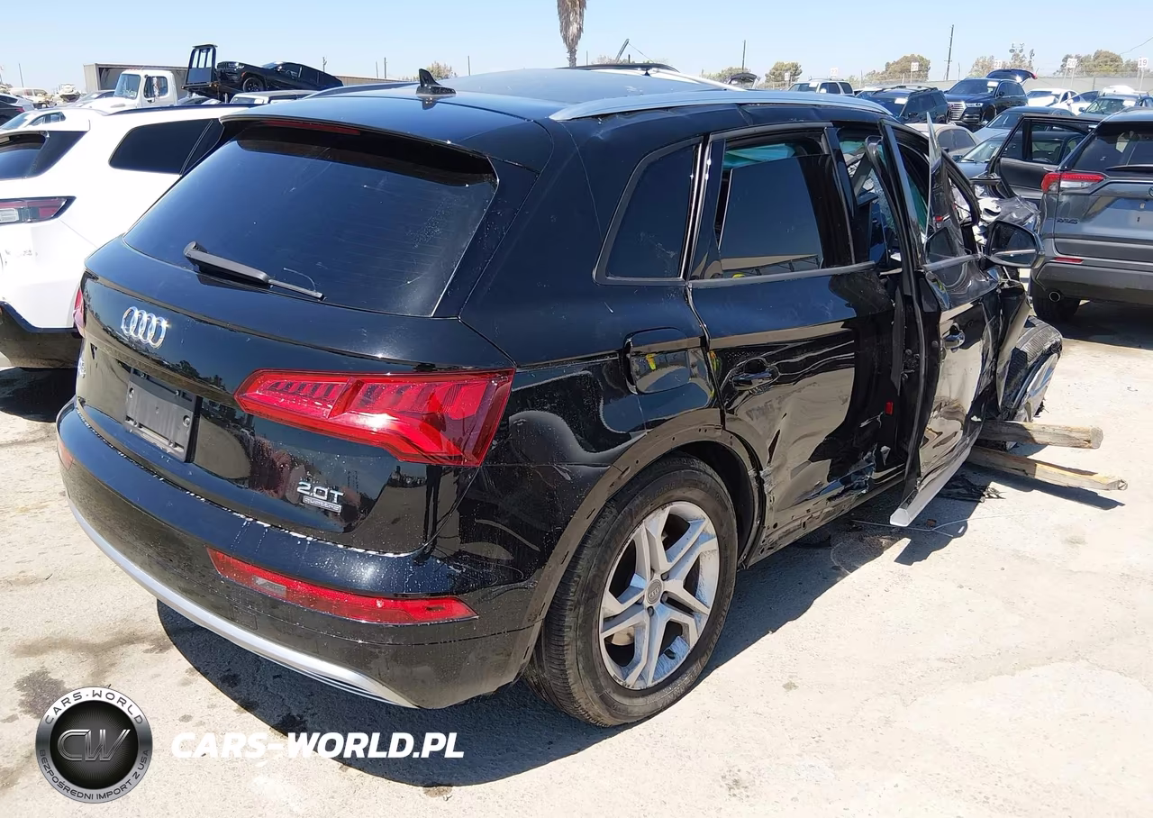 2018 Audi Q5 2.0T Premium-2.0T Tech Premium VIN:WA1ANAFY0J2221638 - 4