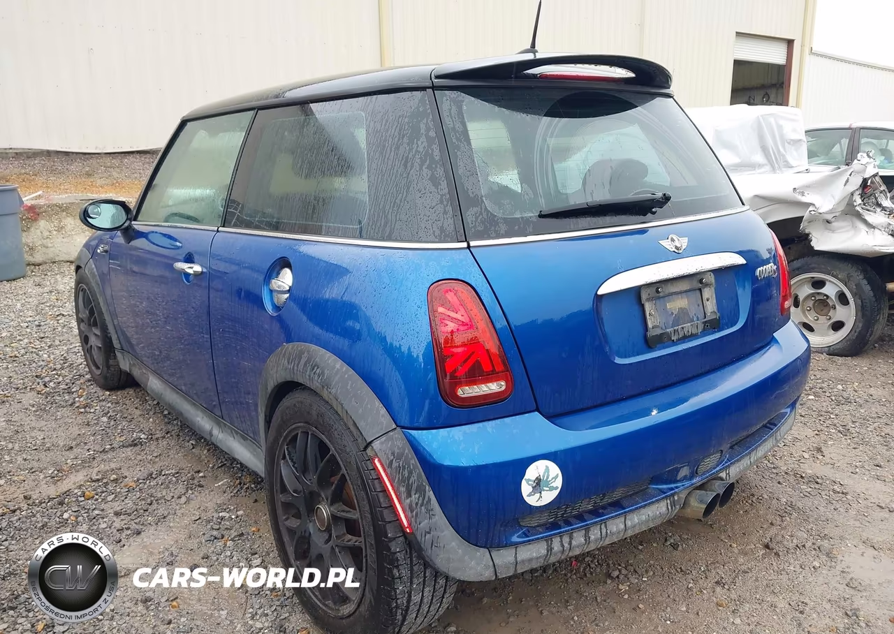 2005 Mini Cooper S VIN:WMWRE33415TD98608 - 3