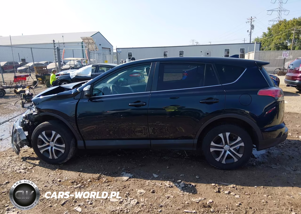 2018 Toyota Rav4 Le VIN:2T3BFREV0JW757168 - 13