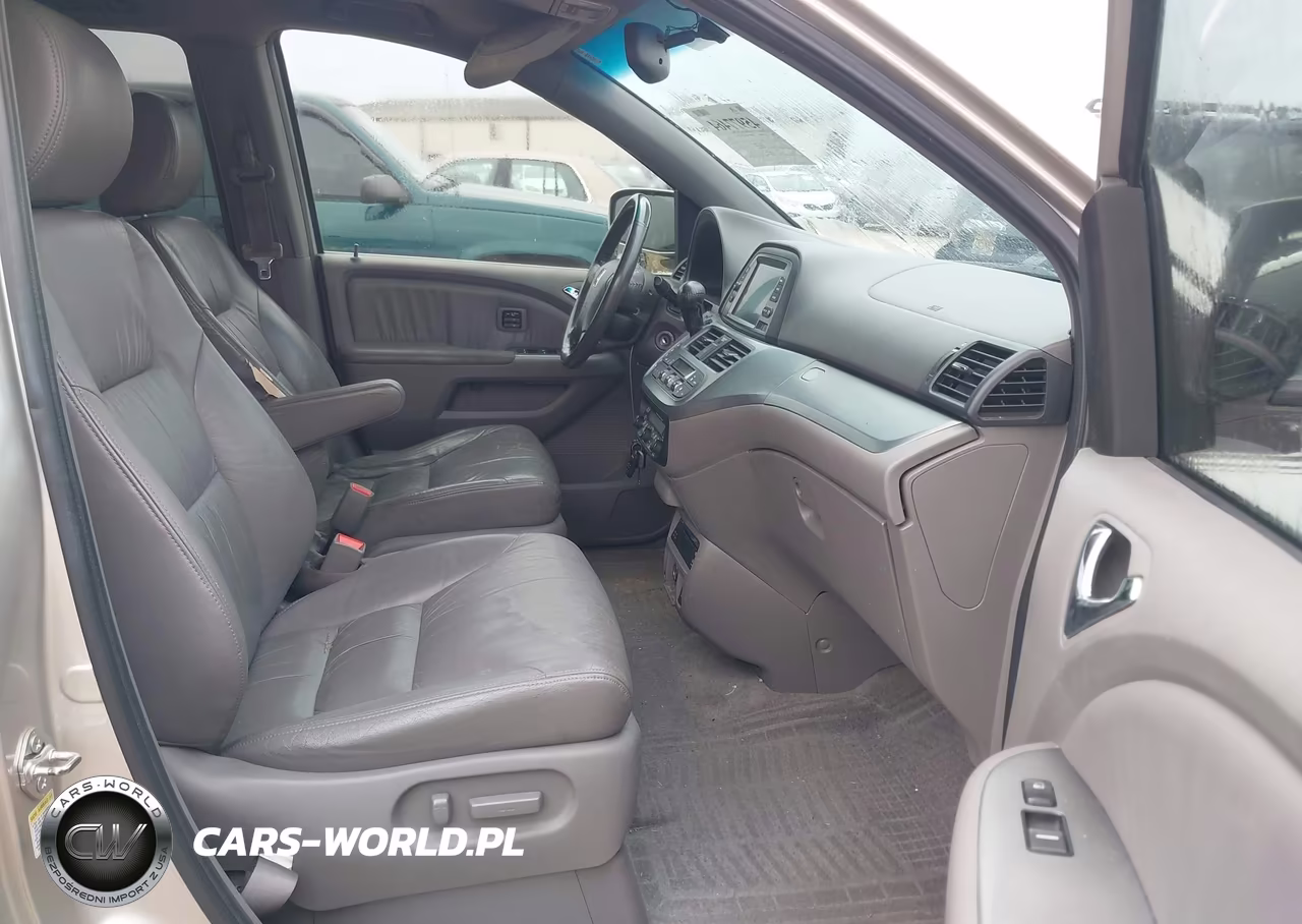 2008 Honda Odyssey Touring VIN:5FNRL38948B016847 - 5