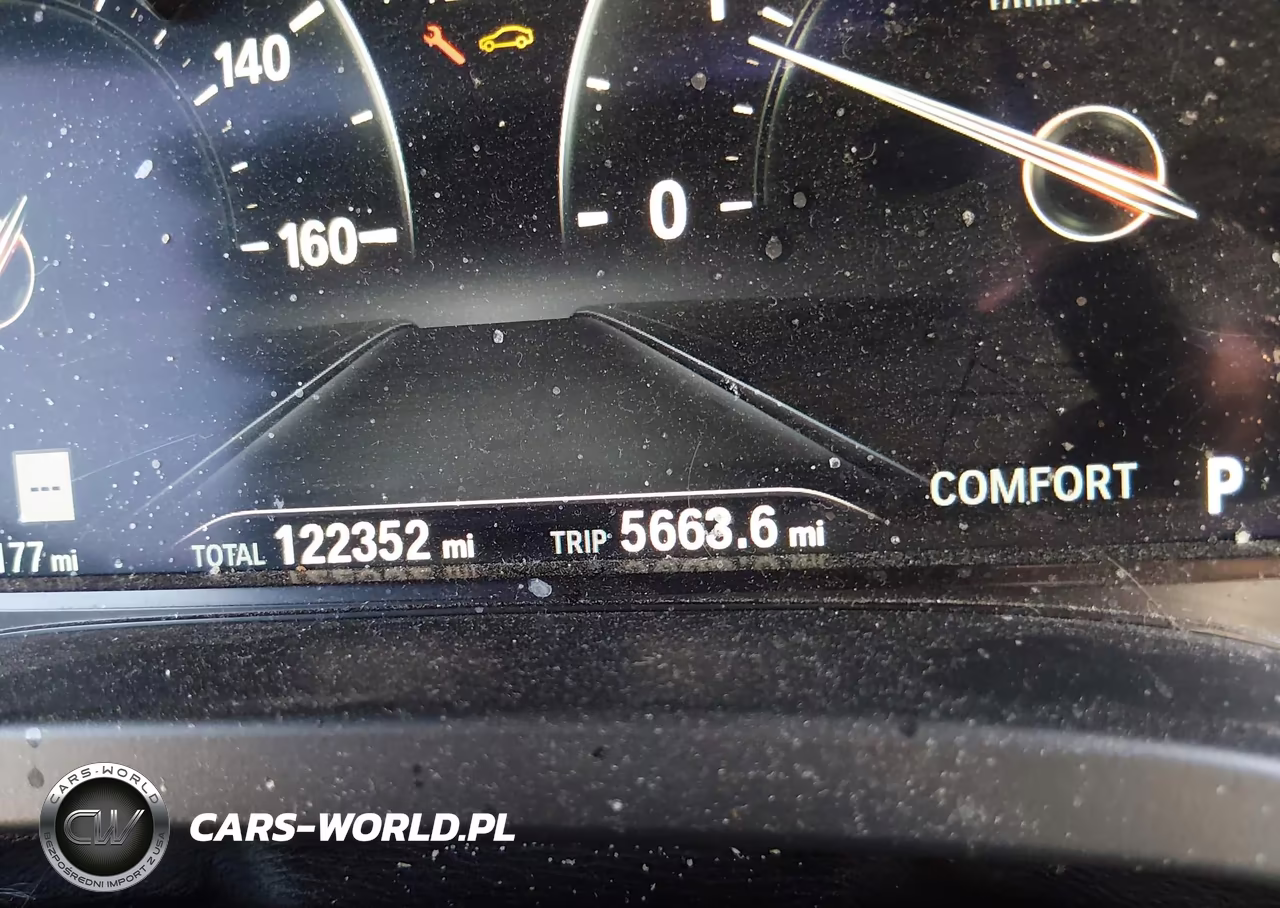 2018 BMW X3 xDrive30I VIN:5UXTR9C56JLC74612 - 16