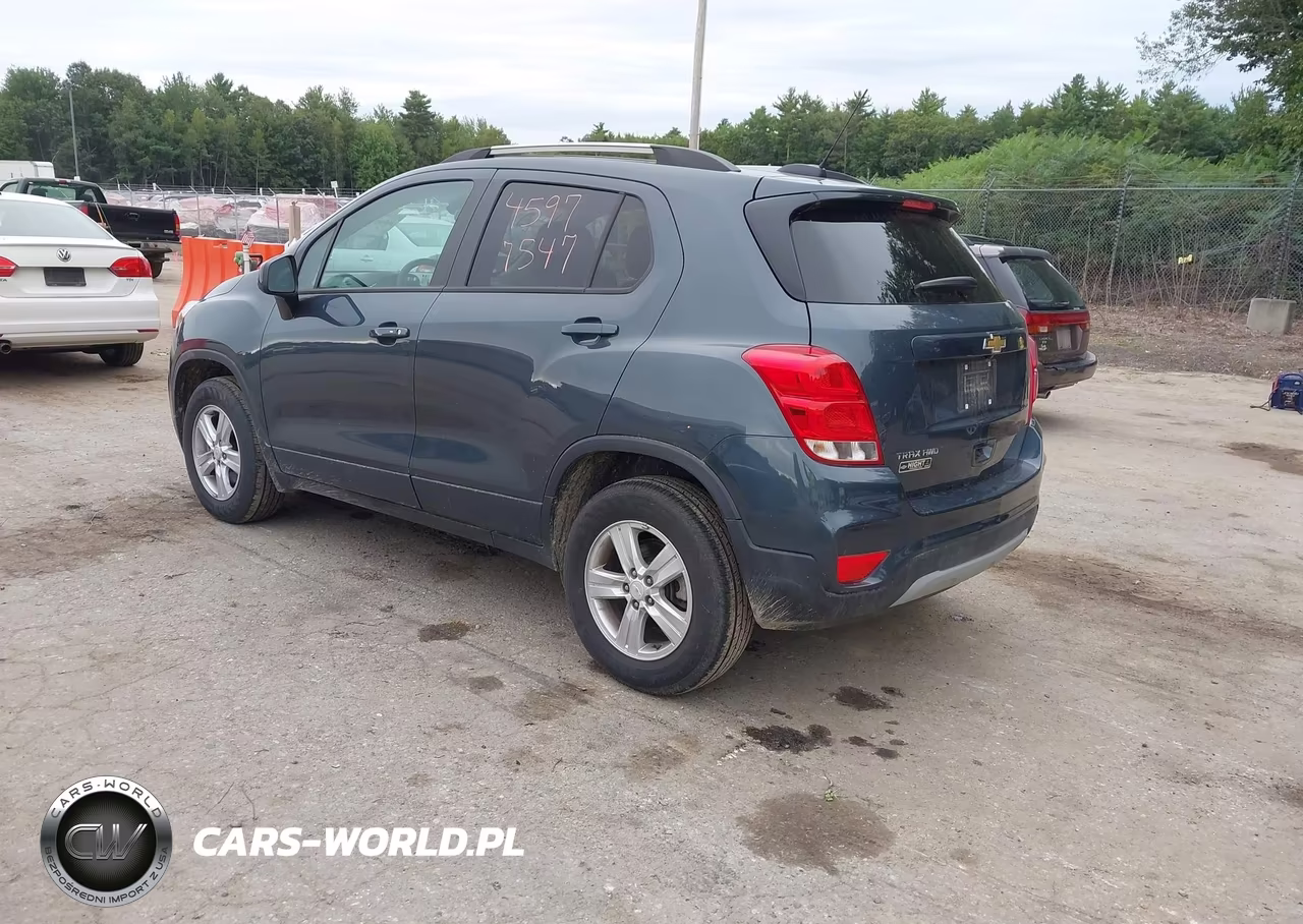 2022 Chevrolet Trax Awd Lt VIN:KL7CJPSMXNB540743 - 3