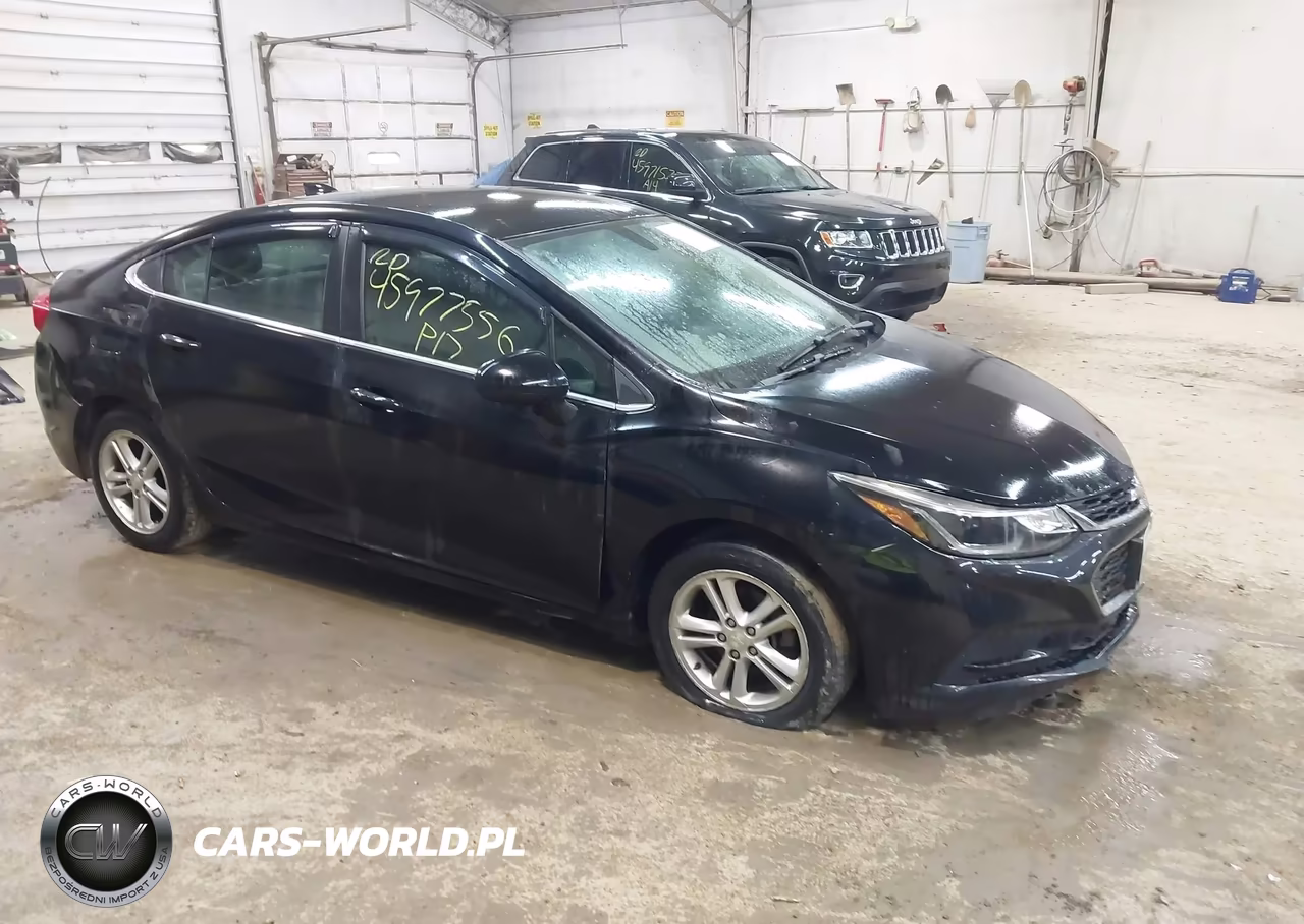 2017 Chevrolet Cruze Lt Auto – zdjęcie 1 z 18
