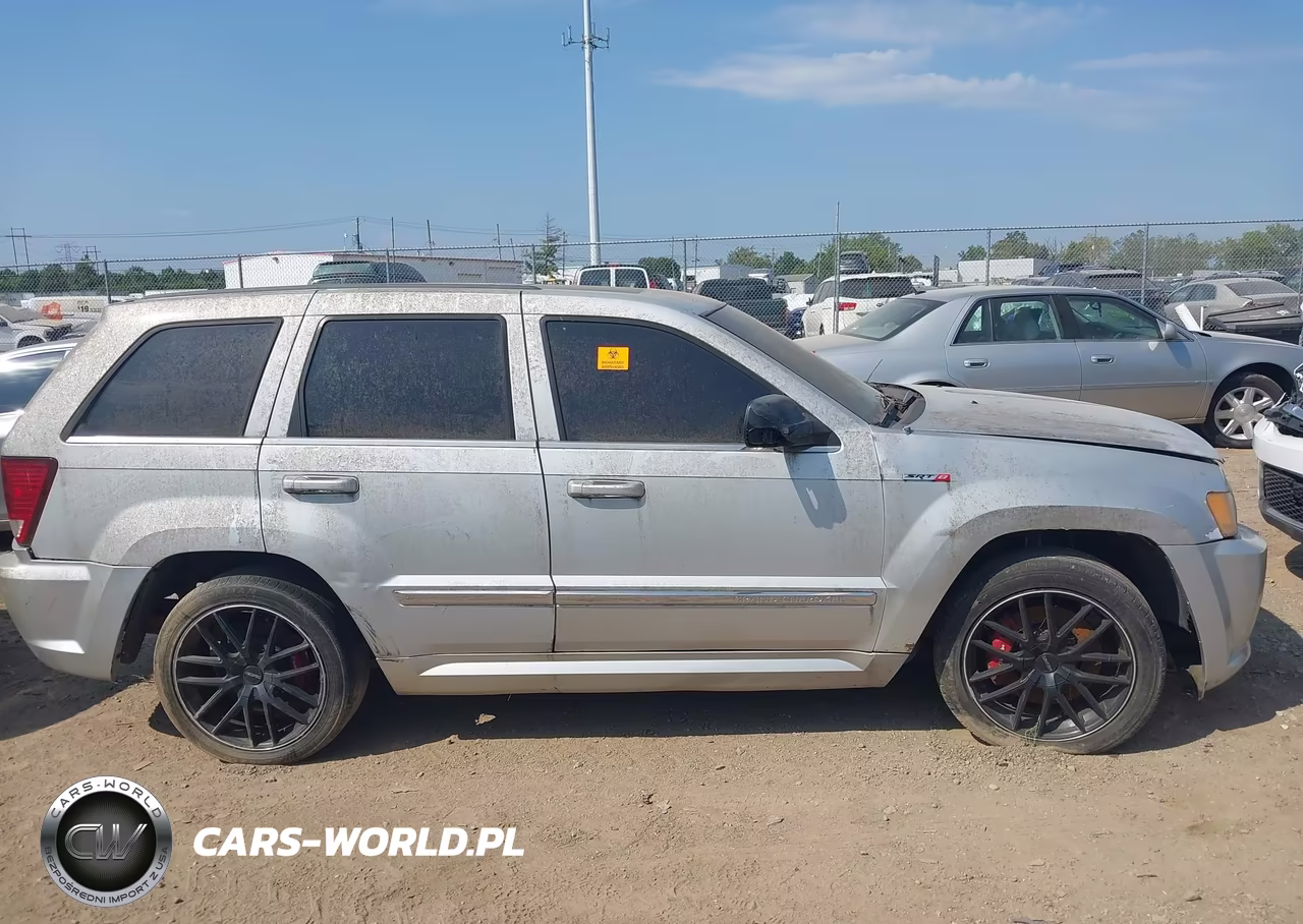 2007 Jeep Grand Cherokee Srt8 VIN:1J8HR78377C568005 - 12