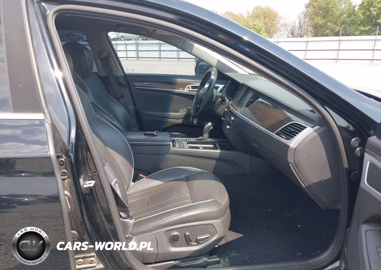 2015 Hyundai Genesis 3.8 VIN:KMHGN4JE0FU039699 - 5