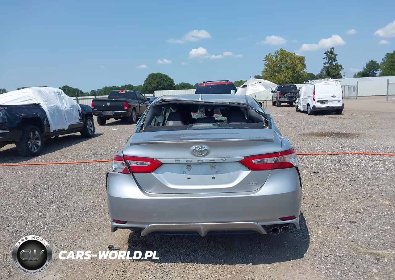 2020 Toyota Camry Se VIN:4T1G11AKXLU333638 - 17