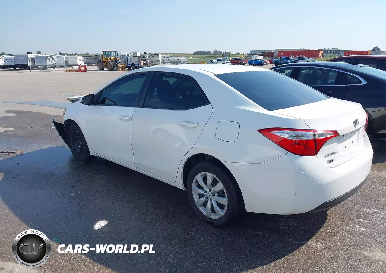 2015 Toyota Corolla Le VIN:2T1BURHE6FC373592 - 3
