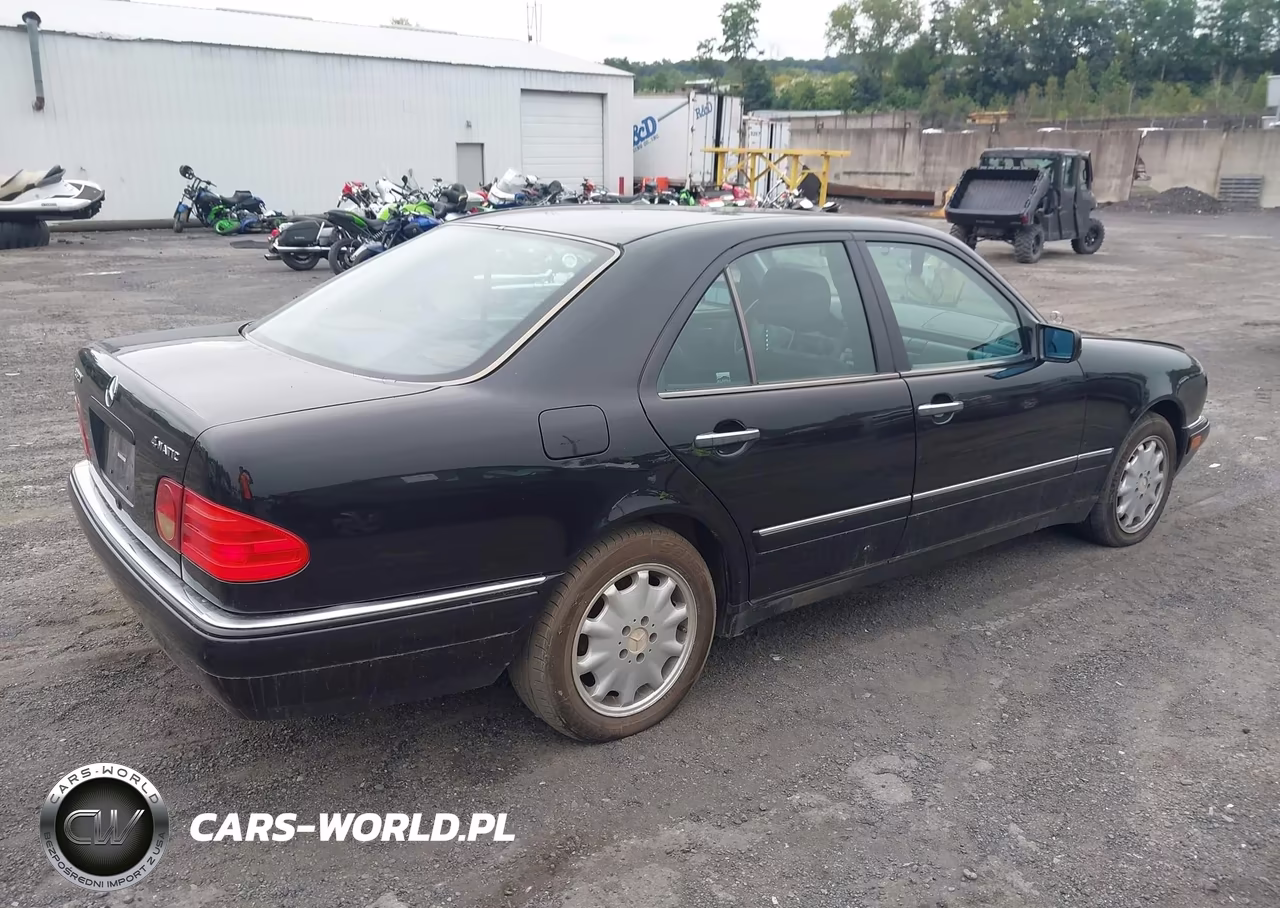 1999 Mercedes-Benz E 320 Awd VIN:WDBJF82HLXX022321 - 4
