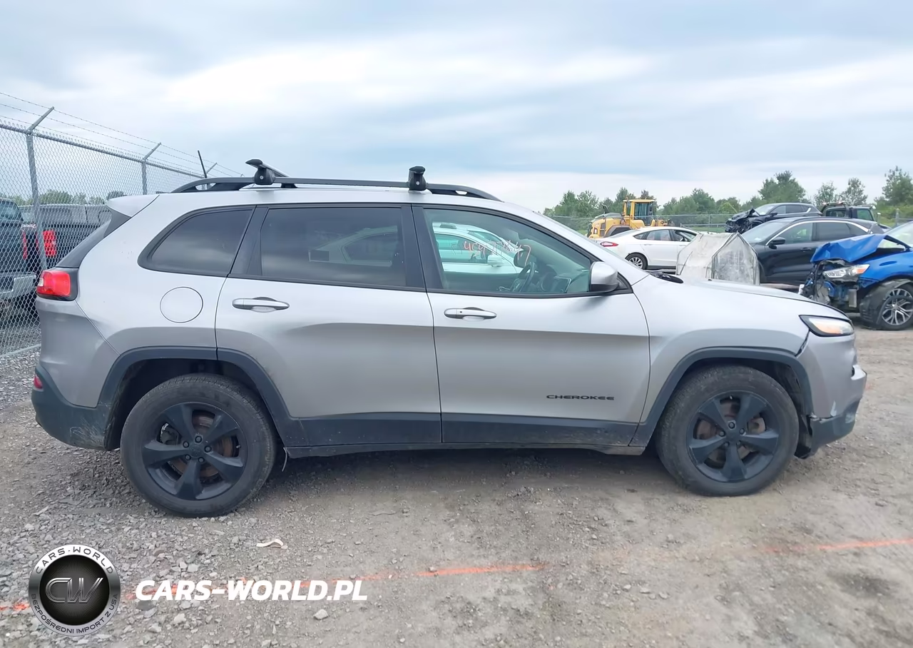 2016 Jeep Cherokee Altitude VIN:1C4PJMCS4GW103803 - 13