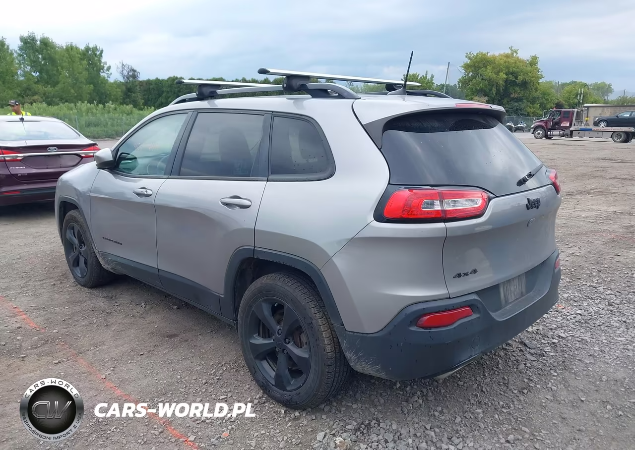2016 Jeep Cherokee Altitude VIN:1C4PJMCS4GW103803 - 3