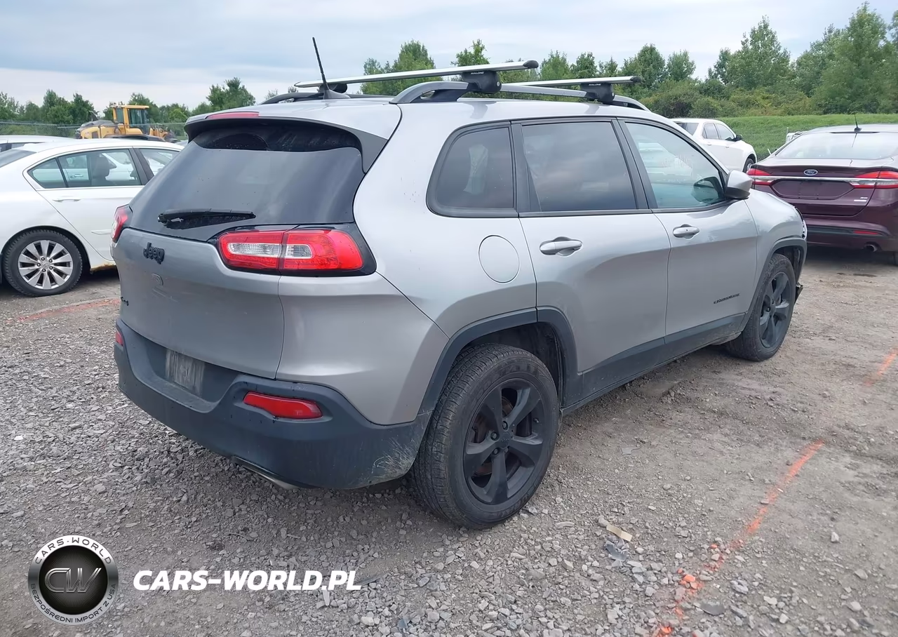 2016 Jeep Cherokee Altitude VIN:1C4PJMCS4GW103803 - 4
