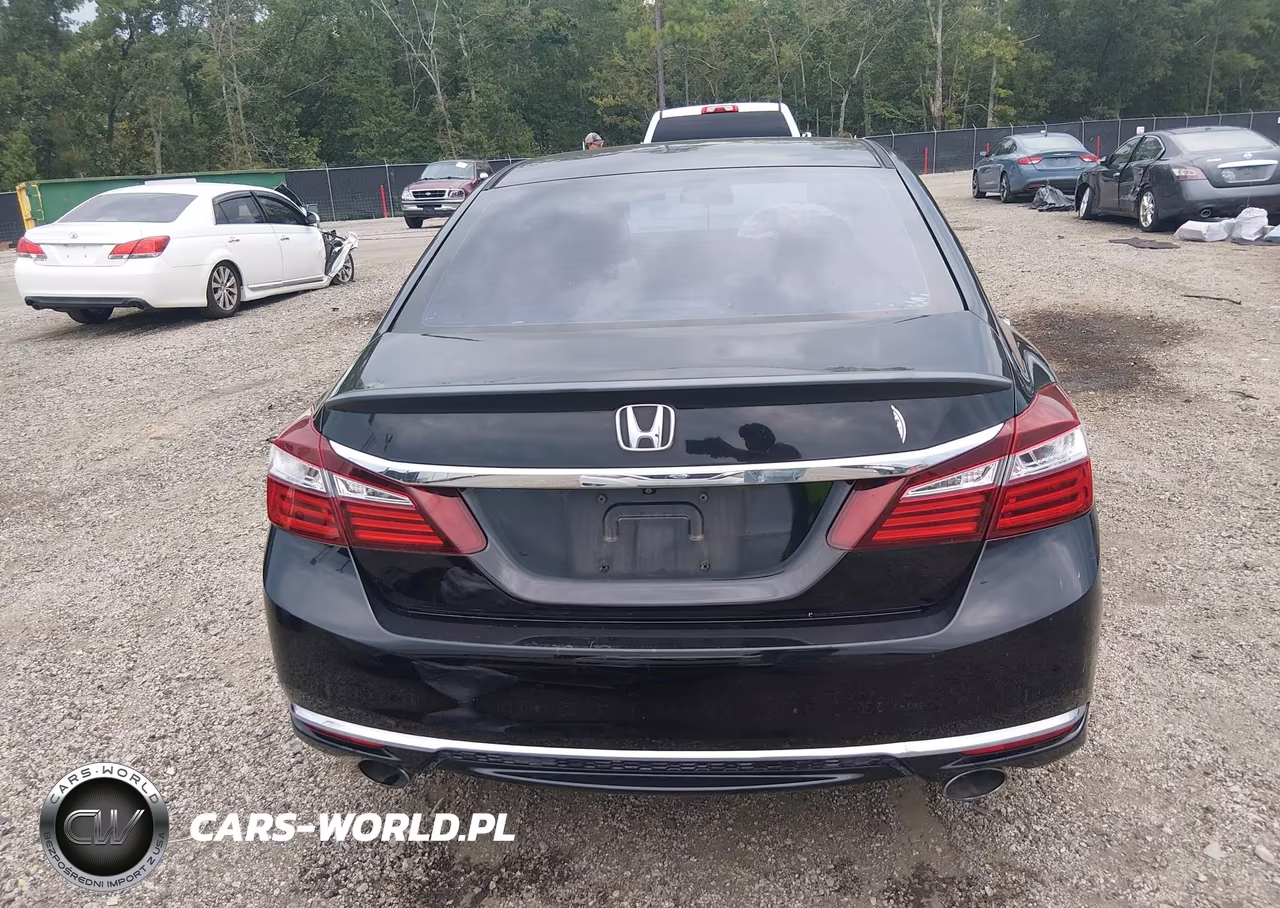 2016 Honda Accord Sport VIN:1HGCR2F54GA137191 - 17