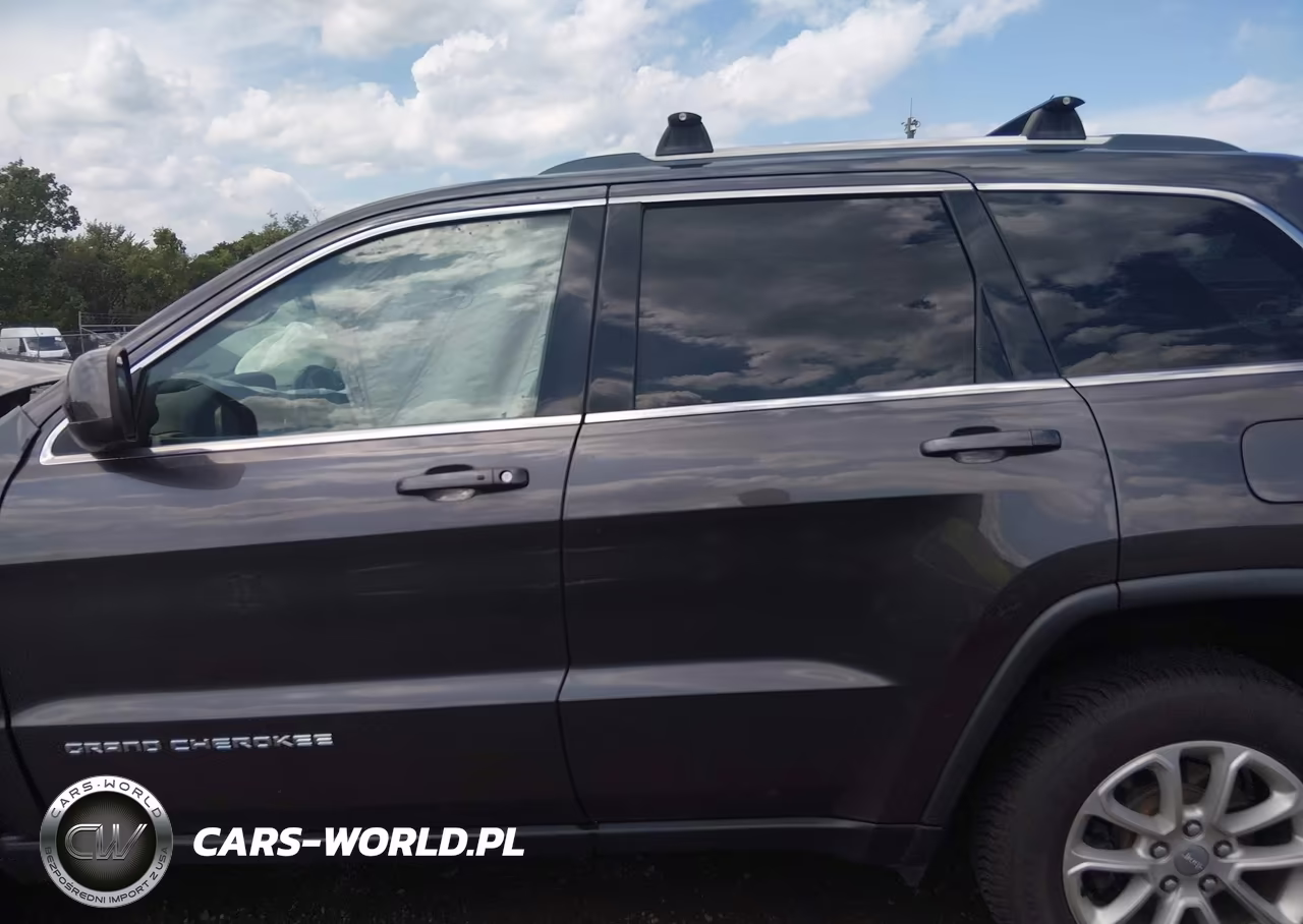 2015 Jeep Grand Cherokee Laredo VIN:1C4RJFAG7FC209973 - 14